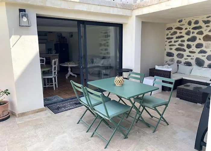 Appartement Bas De Maison