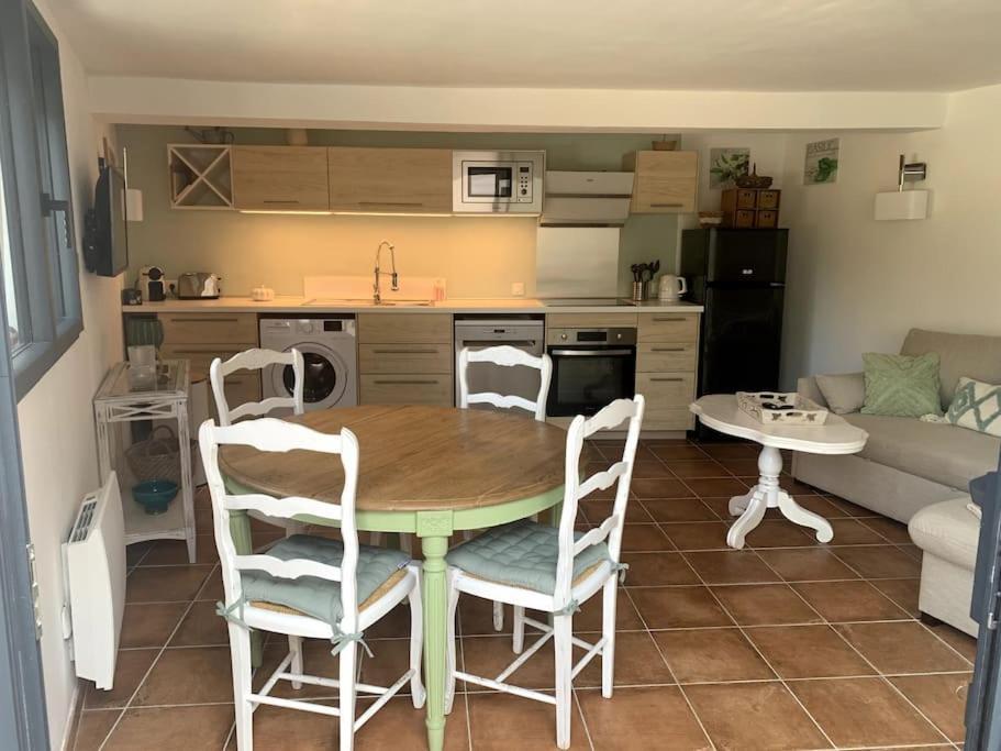 Apartment Bas De Maison *